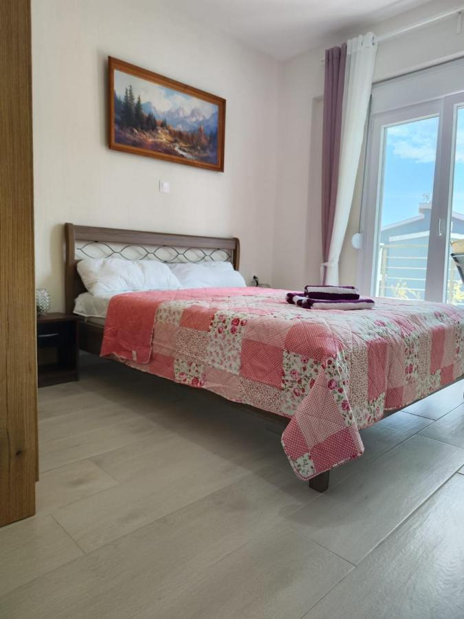 Lilli Deluxe Apartment Nikiti  Exteriör bild